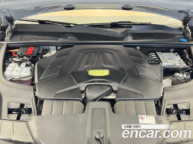 Porsche Cayenne 2023 — photo 18