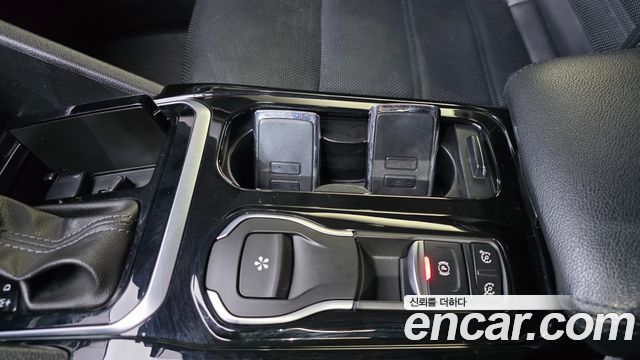 Renault Korea SM6 2016 — photo 17