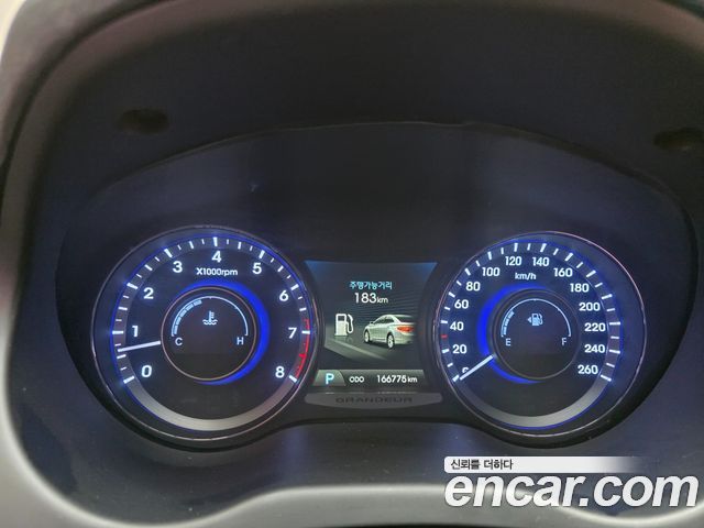 Hyundai Grandeur 2014 — photo 8
