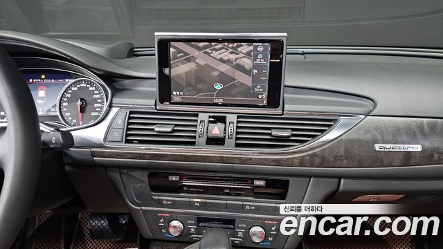Audi A6 2018 — photo 14