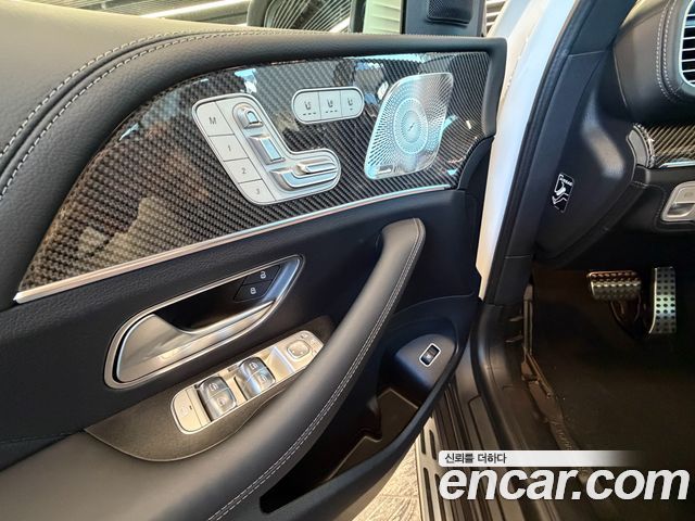 Mercedes-Benz GLE-Class 2025 — photo 11