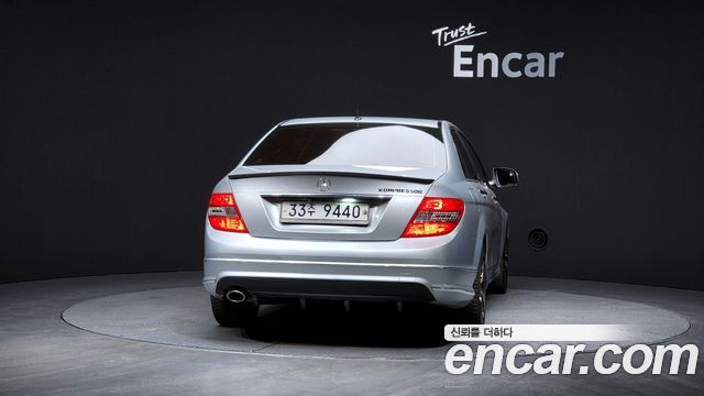 Mercedes-Benz C-Class 2009 — photo 4