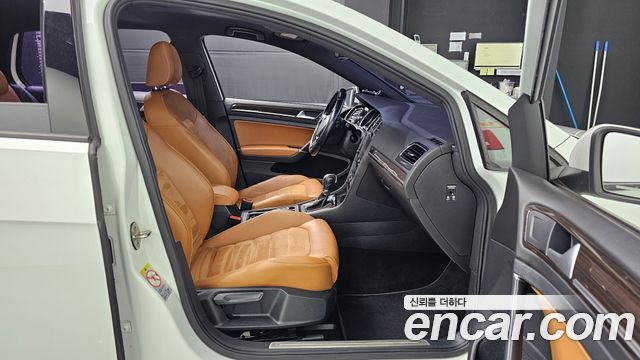 Volkswagen Golf 2015 — photo 12