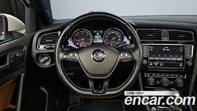 Volkswagen Golf 2015 — photo 16