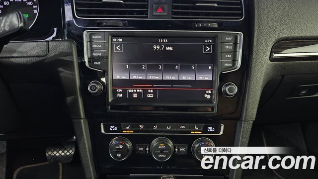 Volkswagen Golf 2015 — photo 17