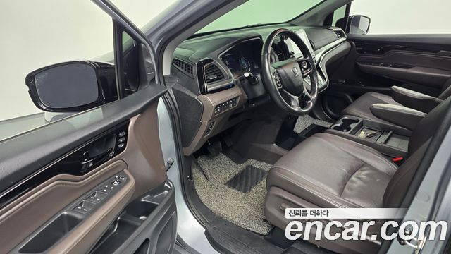 Honda Odyssey 2018 — photo 11