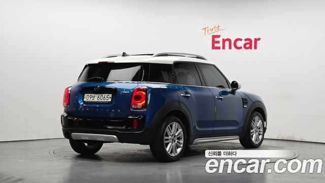 Mini Countryman 2019 — photo 2