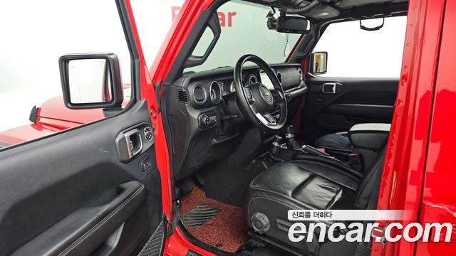 Jeep Wrangler 2018 — photo 10