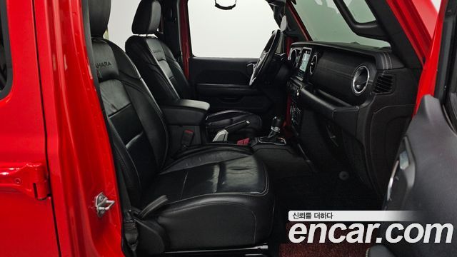 Jeep Wrangler 2018 — photo 11