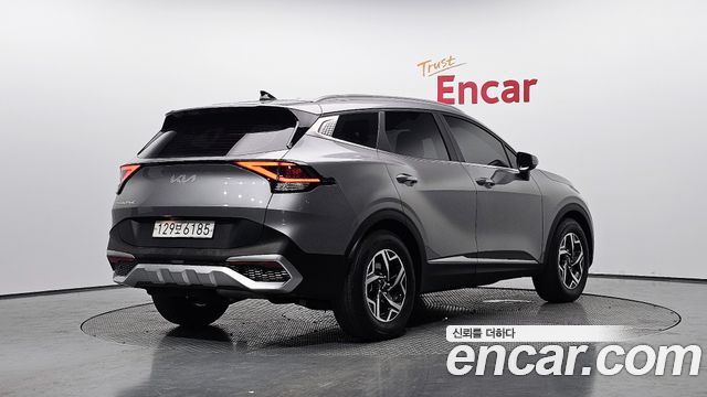 Kia Sportage 2022 — photo 2