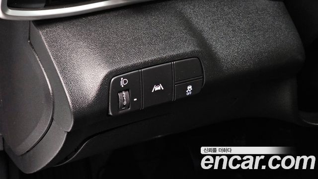 Hyundai AVANTE 2023 — photo 17