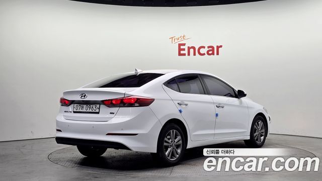 Hyundai AVANTE 2016 — photo 2