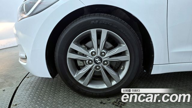 Hyundai AVANTE 2016 — photo 5