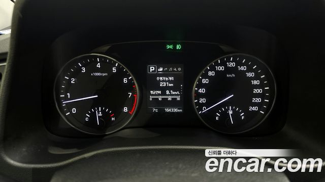 Hyundai AVANTE 2016 — photo 8