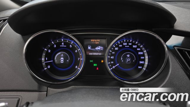 Hyundai Sonata 2011 — photo 8