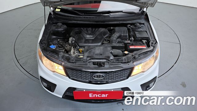 Kia Porte 2012 — photo 6