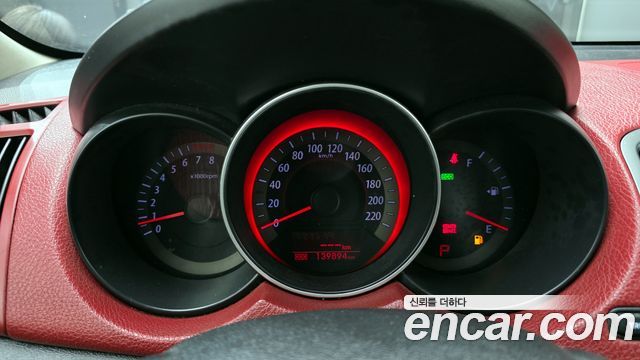 Kia Porte 2012 — photo 8