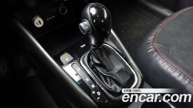 Kia Porte 2012 — photo 9