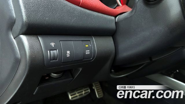 Kia Porte 2012 — photo 15