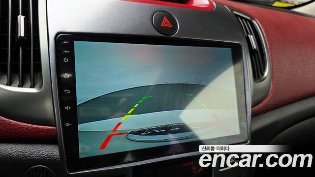 Kia Porte 2012 — photo 17