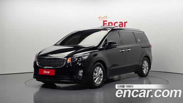 Kia Canival 2017 — photo 1