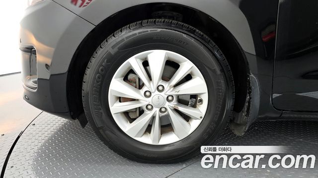 Kia Canival 2017 — photo 5