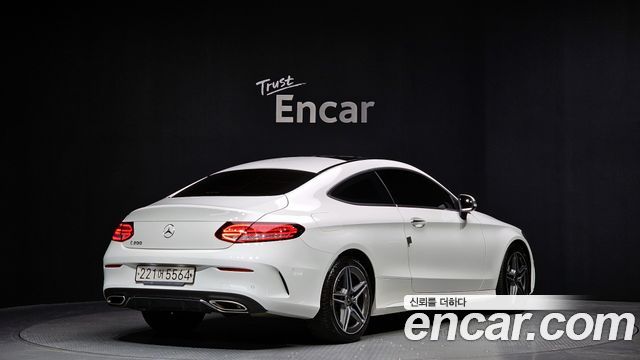 Mercedes-Benz C-Class 2020 — photo 2