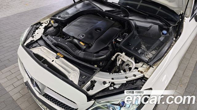 Mercedes-Benz C-Class 2020 — photo 6