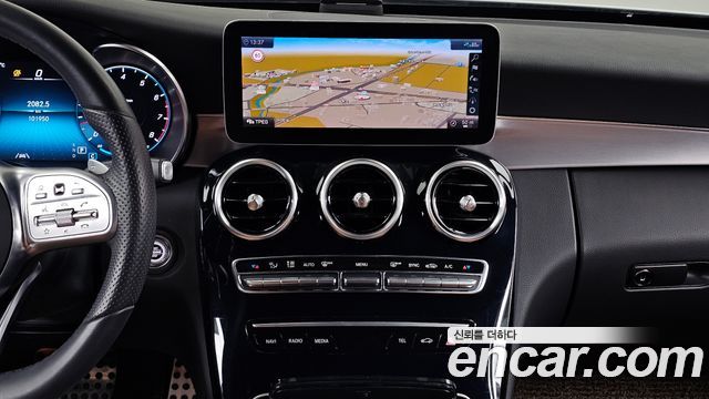 Mercedes-Benz C-Class 2020 — photo 14