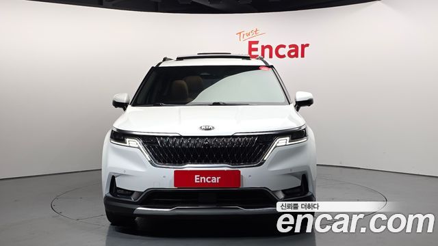 Kia Canival 2021 — photo 3