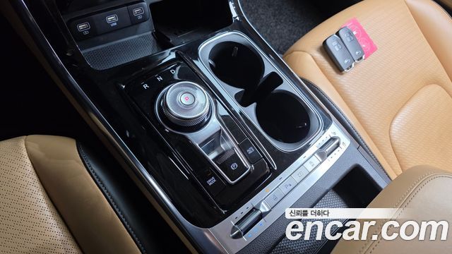Kia Canival 2021 — photo 9