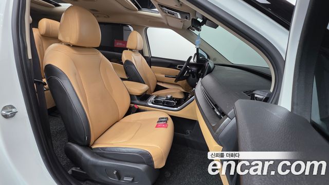 Kia Canival 2021 — photo 10