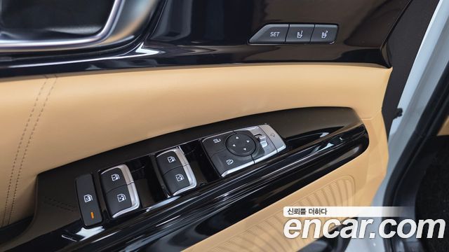 Kia Canival 2021 — photo 13