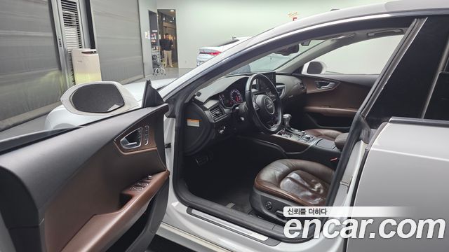 Audi A7 2014 — photo 10