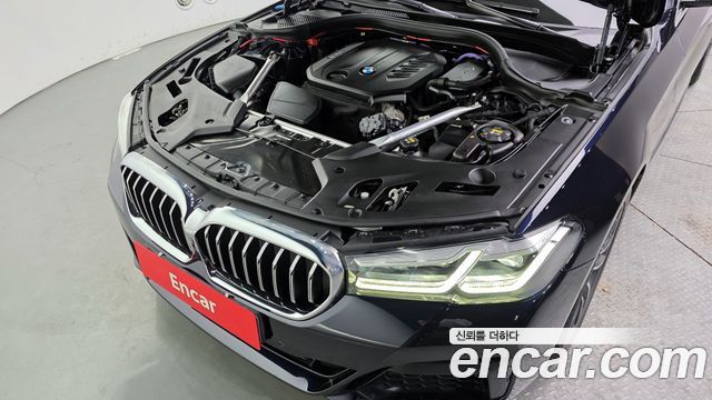 BMW 5-Series 2021 — photo 6