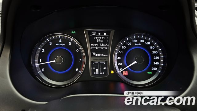 Hyundai Grandeur 2015 — photo 8