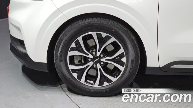 Kia Canival 2022 — photo 5