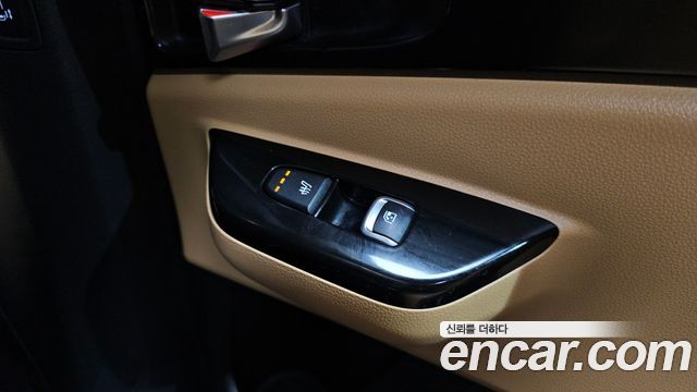 Kia Canival 2022 — photo 19