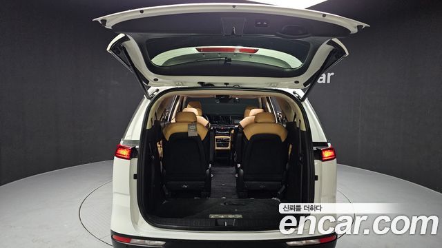 Kia Canival 2022 — photo 20