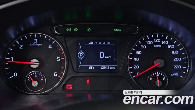 Kia Sorento 2017 — photo 8