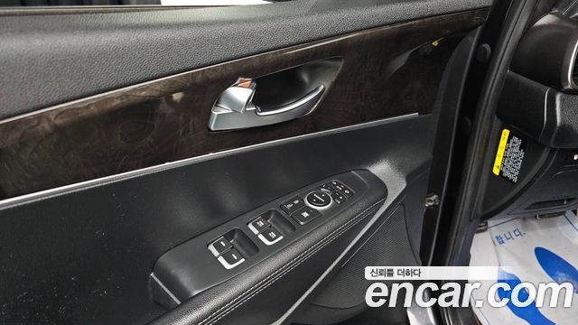 Kia Sorento 2017 — photo 13