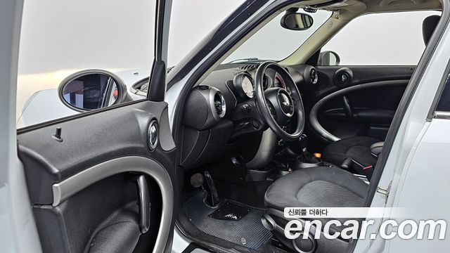 Mini Countryman 2012 — photo 11