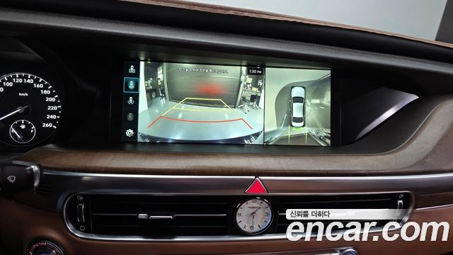 Genesis G90 2019 — photo 16