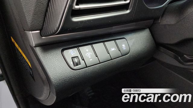 Hyundai AVANTE 2020 — photo 14