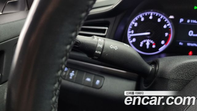 Hyundai AVANTE 2020 — photo 15