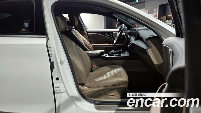 Kia K8 2022 — photo 11