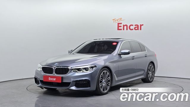 BMW 5-Series 2019 — photo 1