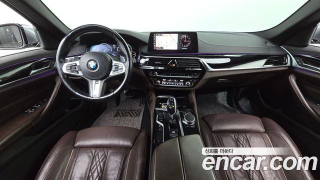BMW 5-Series 2019 — photo 7