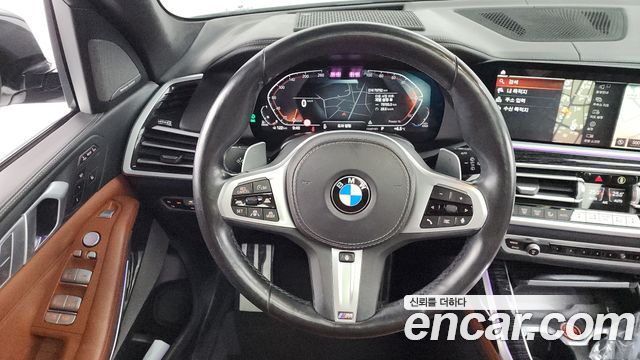 BMW X7 2021 — photo 13