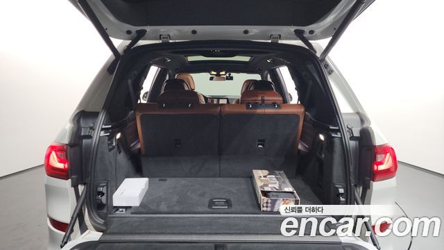 BMW X7 2021 — photo 20